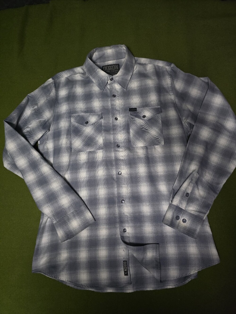 DIXXON Gray Plaid Long-Sleeve Button-Down Shirt The Summit